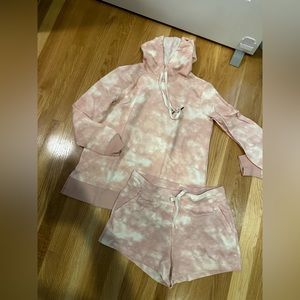 Old Navy lounge set shorts and goodie in pink tie dye, size Xs